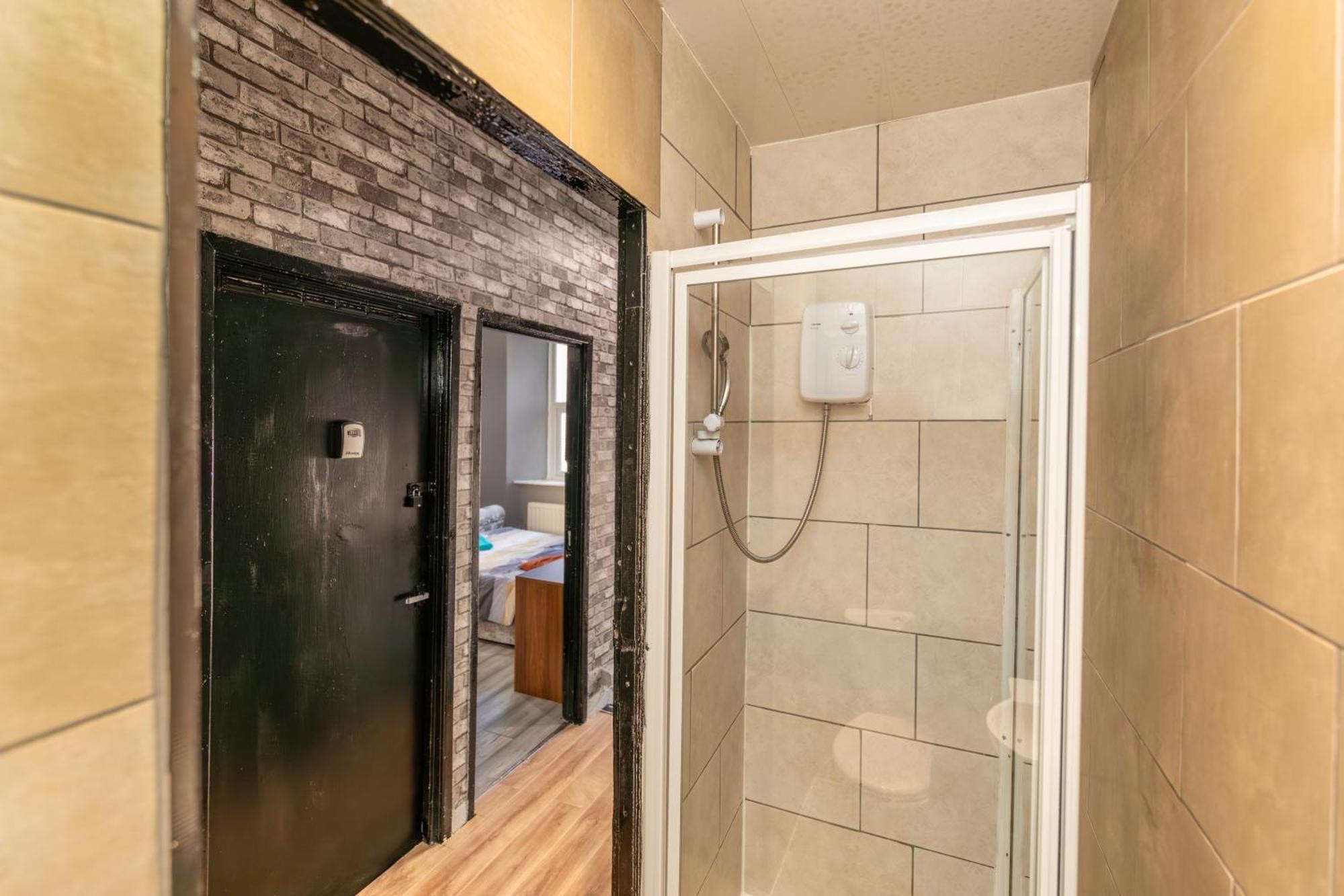 Newcastle City Centre Super Spacious Town House Free Parking And Wi-Fi Exterior foto
