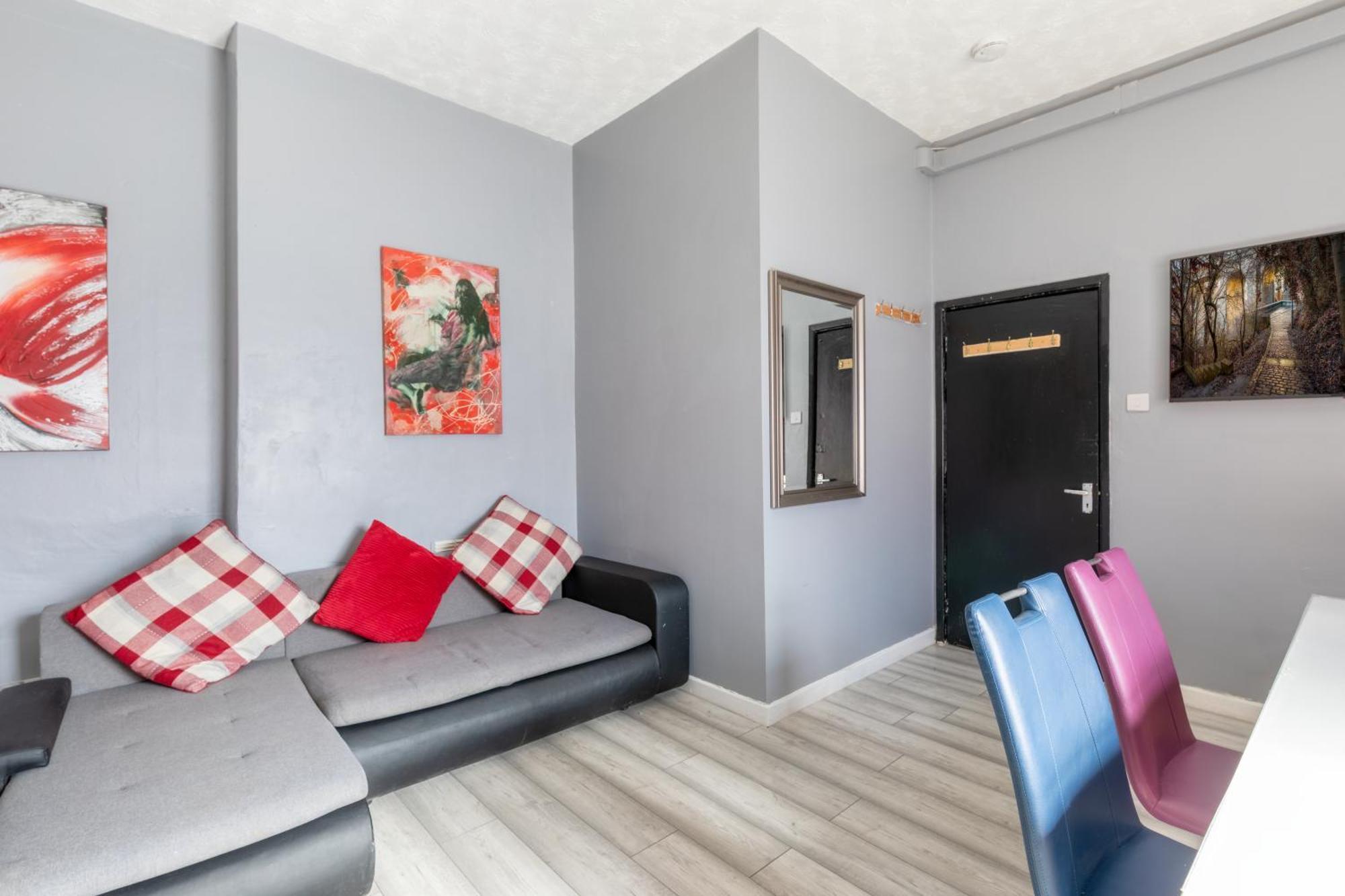 Newcastle City Centre Super Spacious Town House Free Parking And Wi-Fi Exterior foto